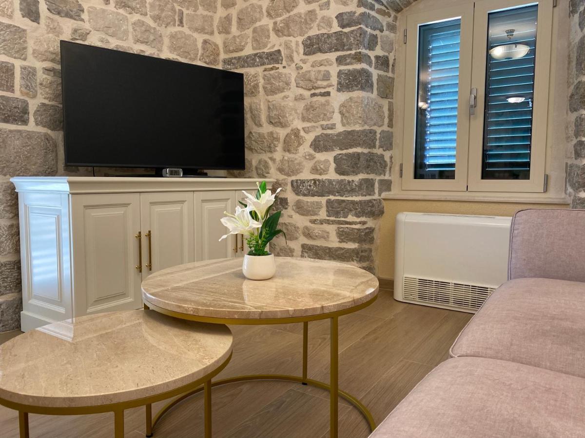 Apartments Marijaz Kotor Exterior photo