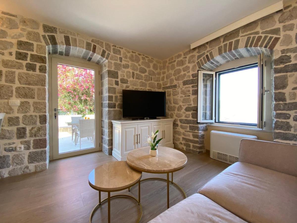 Apartments Marijaz Kotor Exterior photo